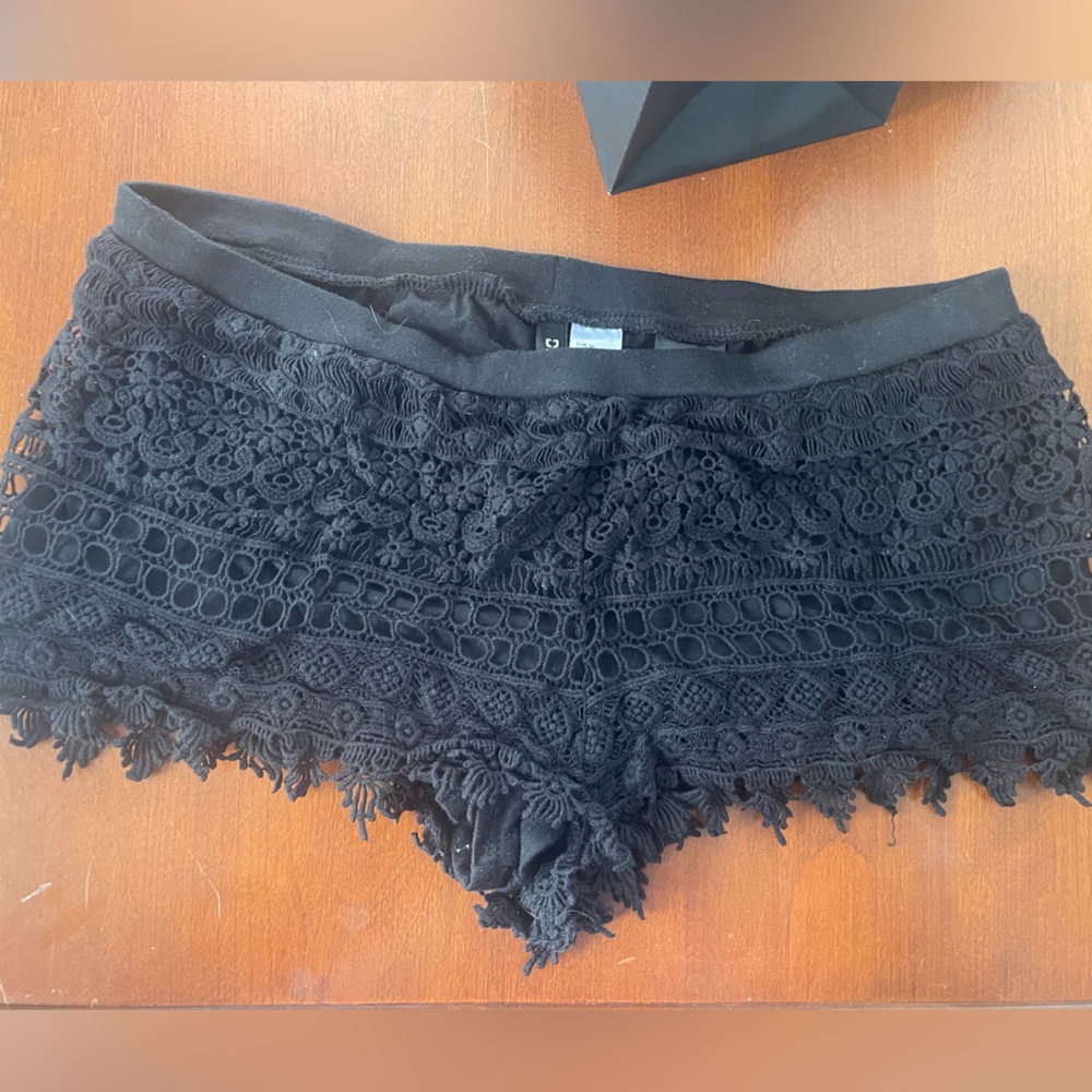 H&M Black Lace bootie shorts